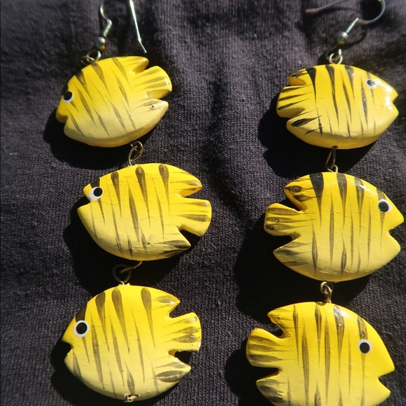 Fish earings - Picture 3 of 3